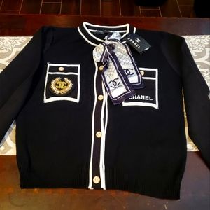 Chanel botton up blouse with scarfs